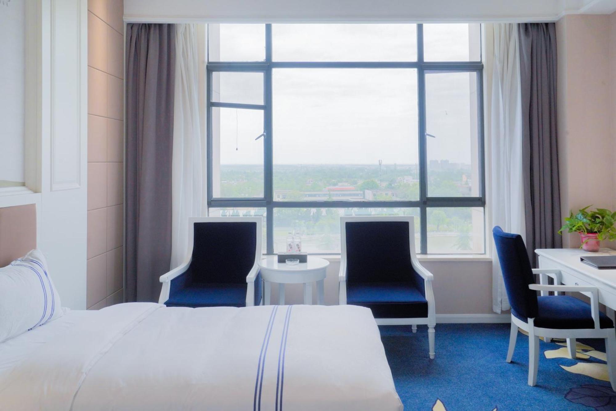 Huashan Xinghe International Hotel Huayin Exterior photo