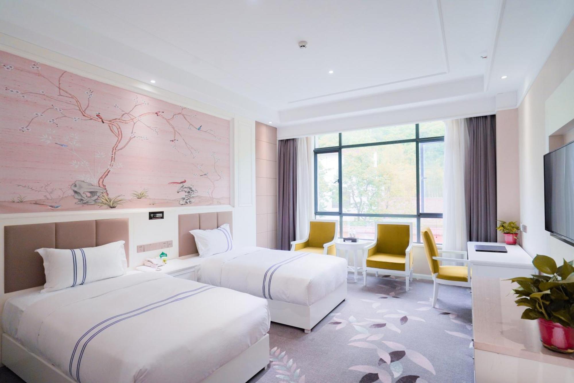Huashan Xinghe International Hotel Huayin Exterior photo